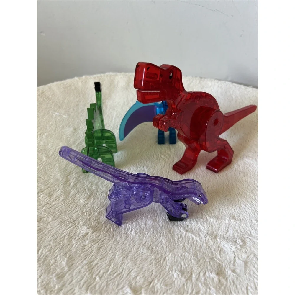 MAGNA-TILES Dino World Dinosaur 4 Piece Magnetic Construction Set